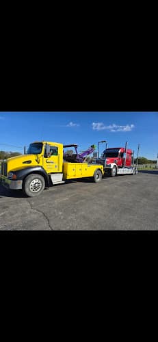 Cummings Towing & Recovery tow truck