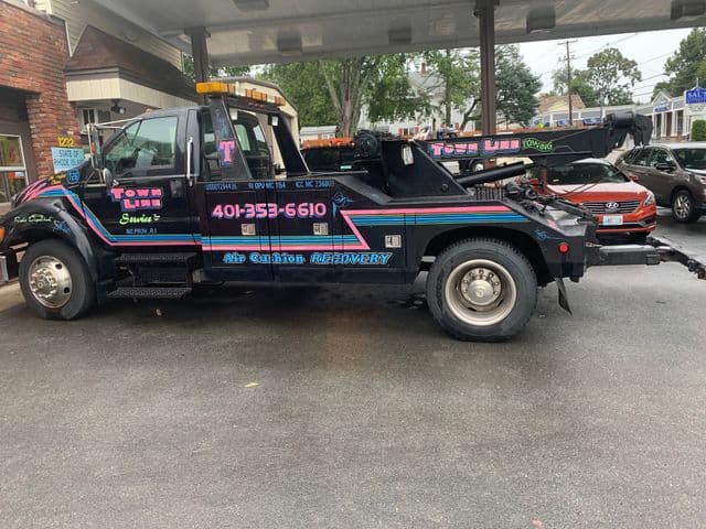 Town Line Towing & Recovery tow truck