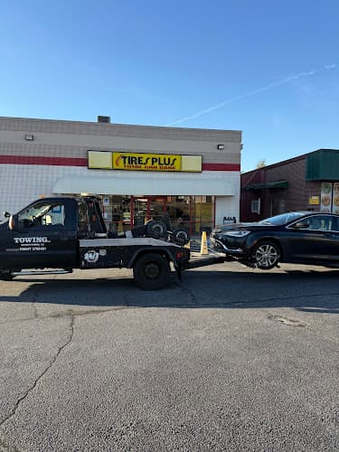 OMNI TOWING LLC tow truck