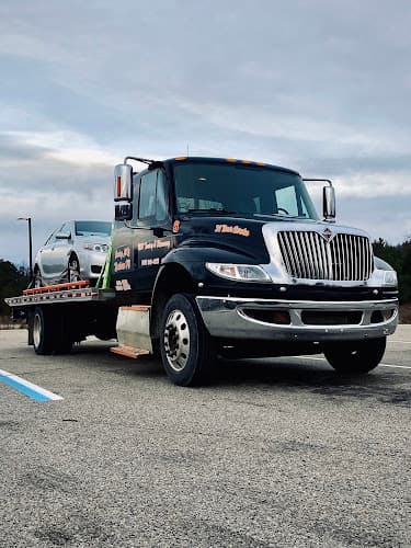 M-10 Towing and Recovery tow truck