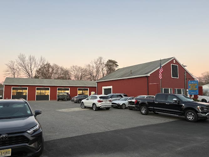 Station Road Auto Body tow truck