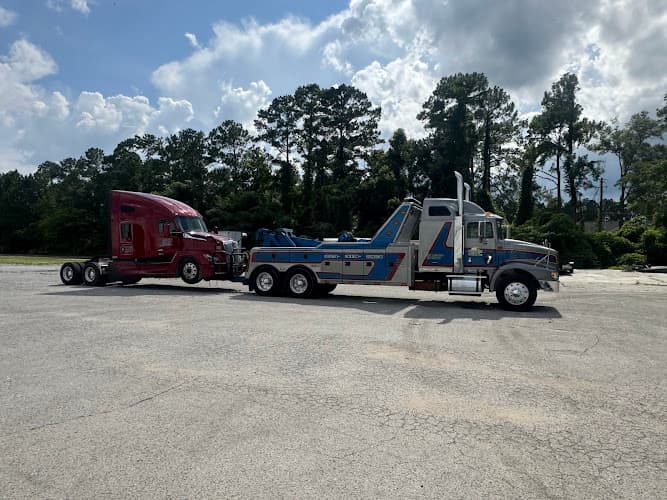 Strums Elite Towing & Recovery tow truck