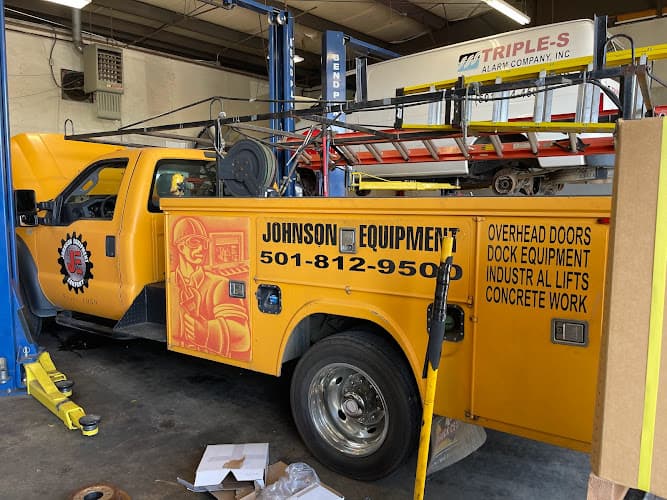 DJ's Auto Repair tow truck