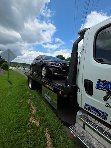 Eastern Towing & Recovery tow truck
