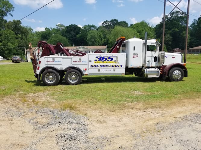 365 Towing and Recovery tow truck
