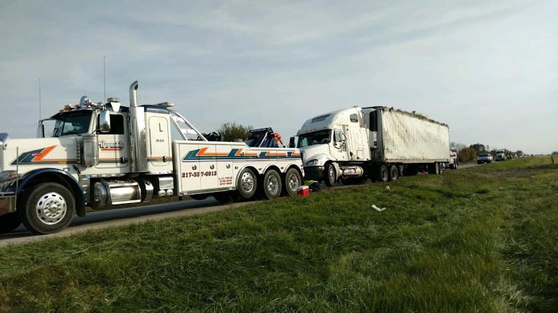 Reynolds Towing Service tow truck