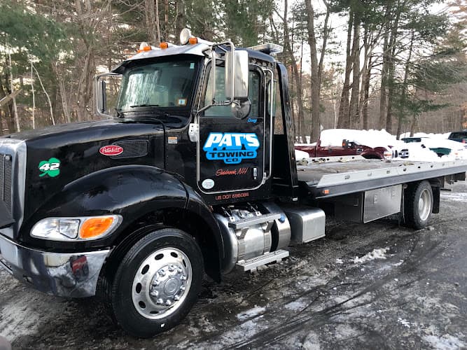 Pat's Towing Co tow truck