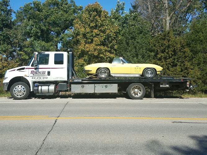 Ricks Towing & Transport tow truck