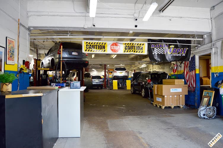 Ralph and Sons tow truck