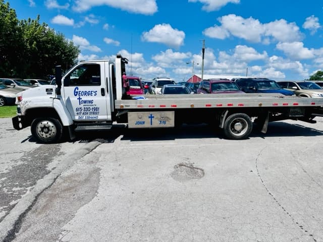 George's Towing tow truck