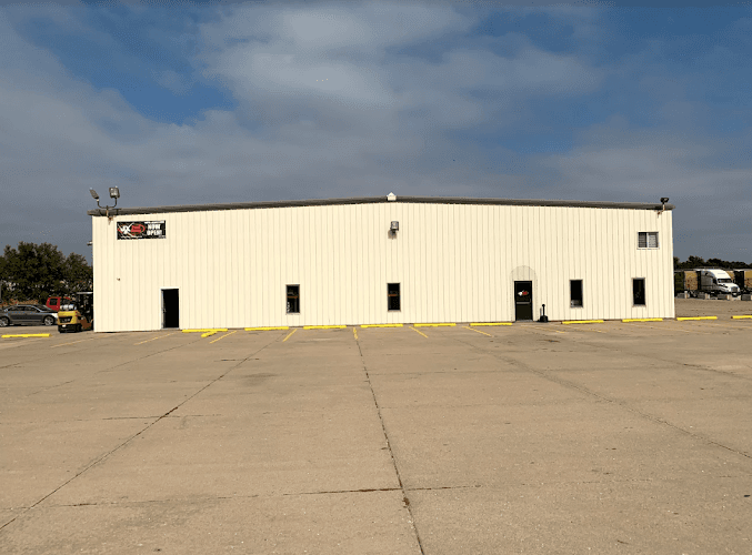 JX Truck Center - Morton tow truck