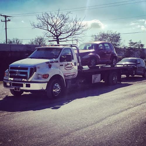 Cutler Bay Towing tow truck