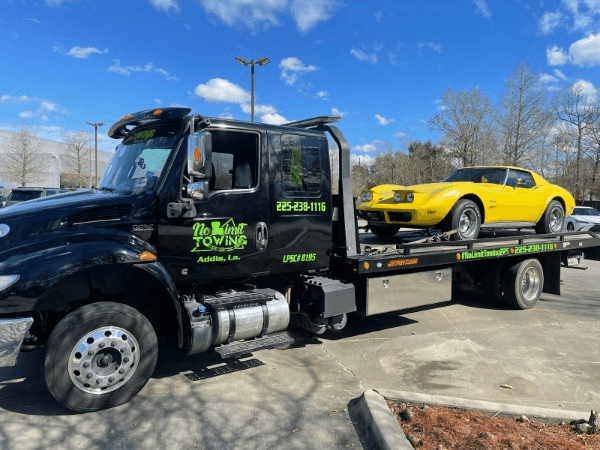 No Limit Towing tow truck