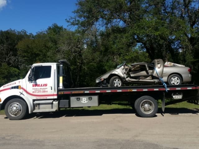Willis Towing and Recovery tow truck