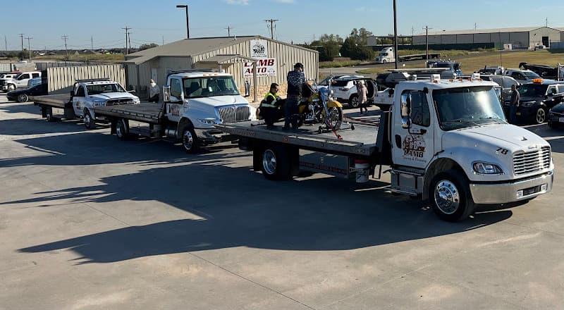 Lamb Towing & Recovery tow truck
