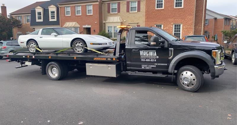 Virginia Towing & Roadside tow truck